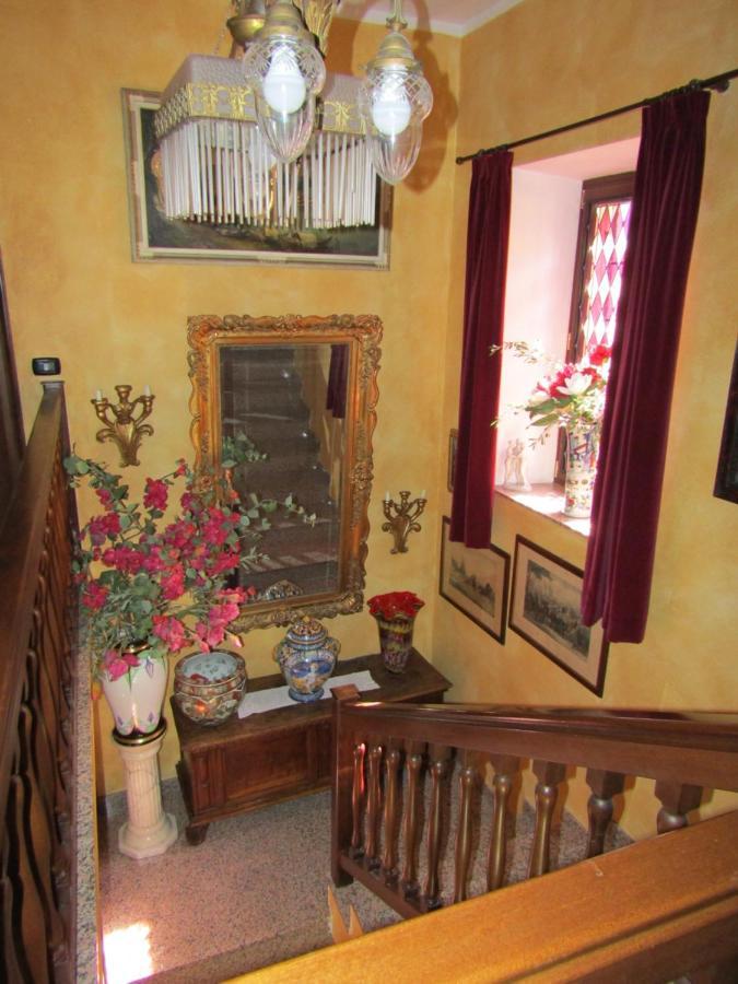 B&B - Foresteria - Frontelago Lake Como Манделло-дель-Ларио Экстерьер фото
