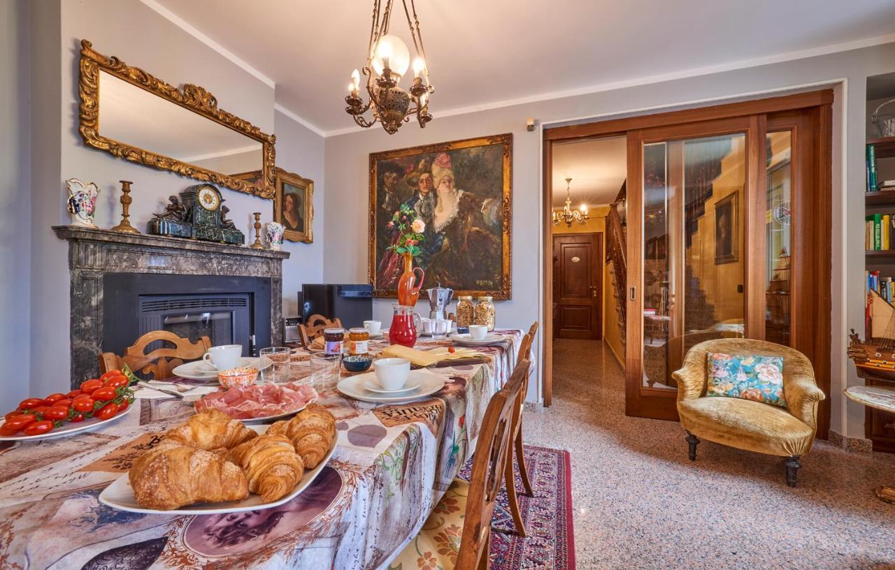B&B - Foresteria - Frontelago Lake Como Манделло-дель-Ларио Экстерьер фото