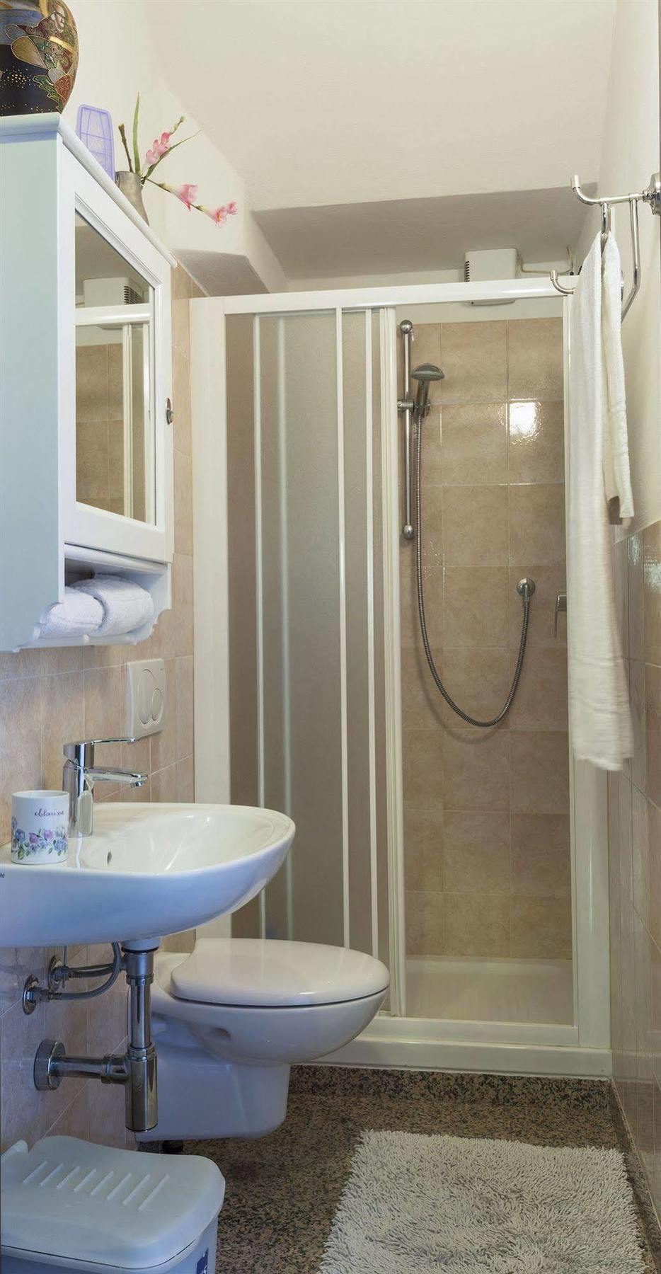B&B - Foresteria - Frontelago Lake Como Манделло-дель-Ларио Экстерьер фото