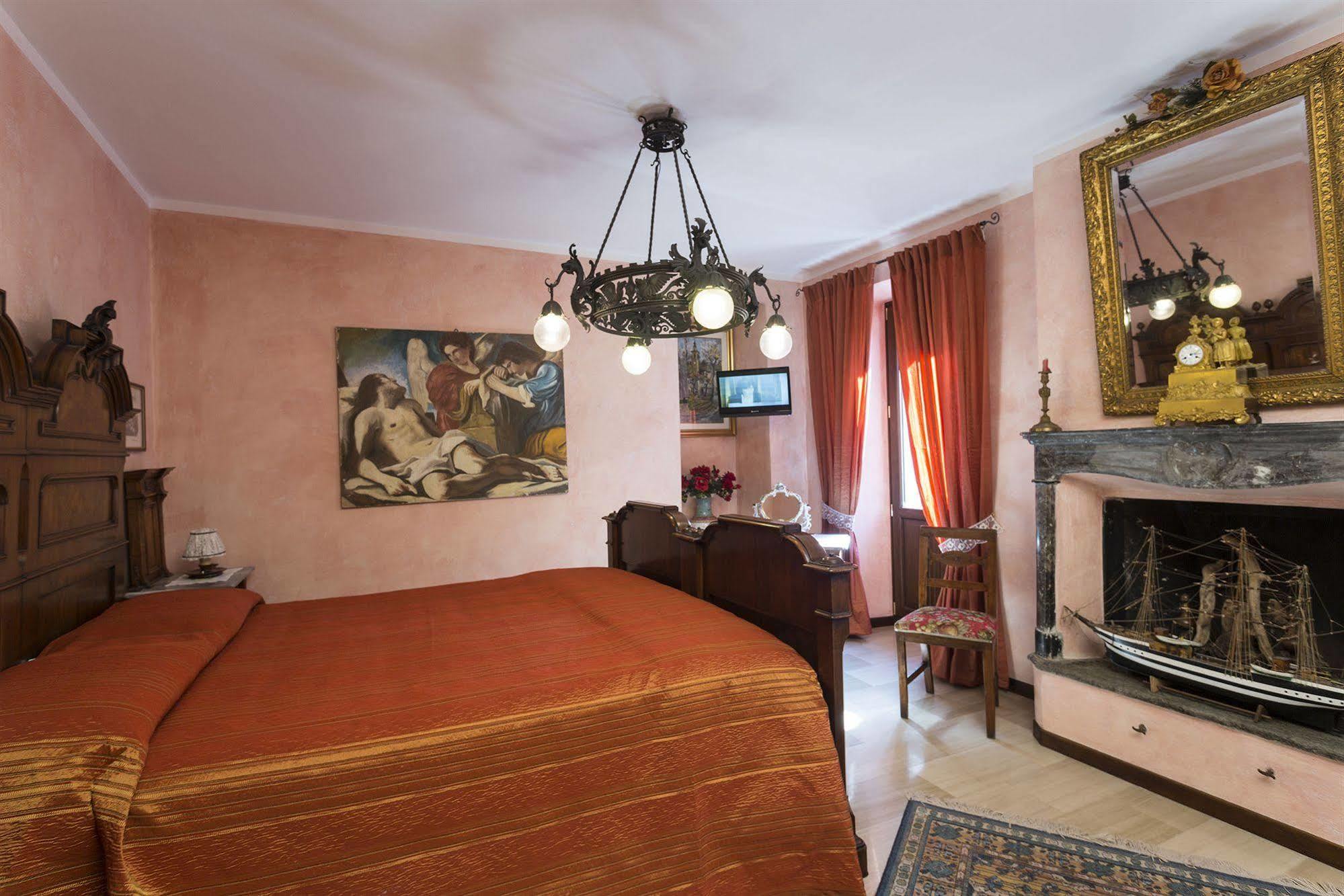 B&B - Foresteria - Frontelago Lake Como Манделло-дель-Ларио Экстерьер фото