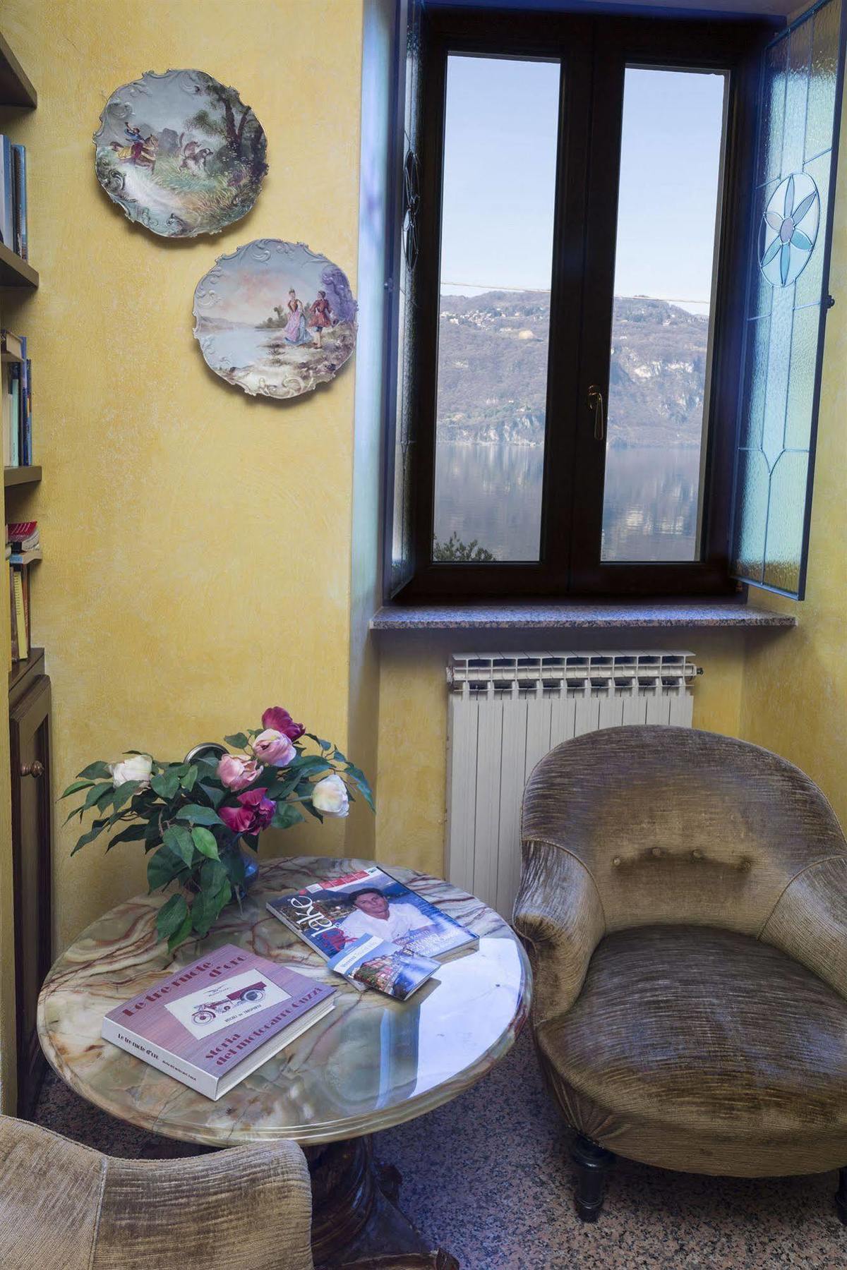 B&B - Foresteria - Frontelago Lake Como Манделло-дель-Ларио Экстерьер фото